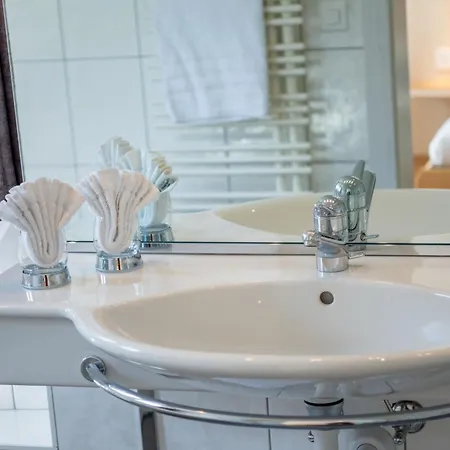 Dolce Appartement-fewo 2-bettwohnung Suedlenz By Interhome Saas-Fee